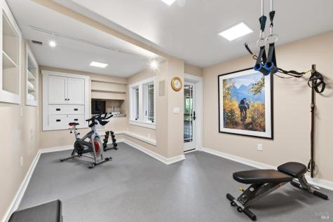 39 Tomahawk Drive San Anselmo CA 94960