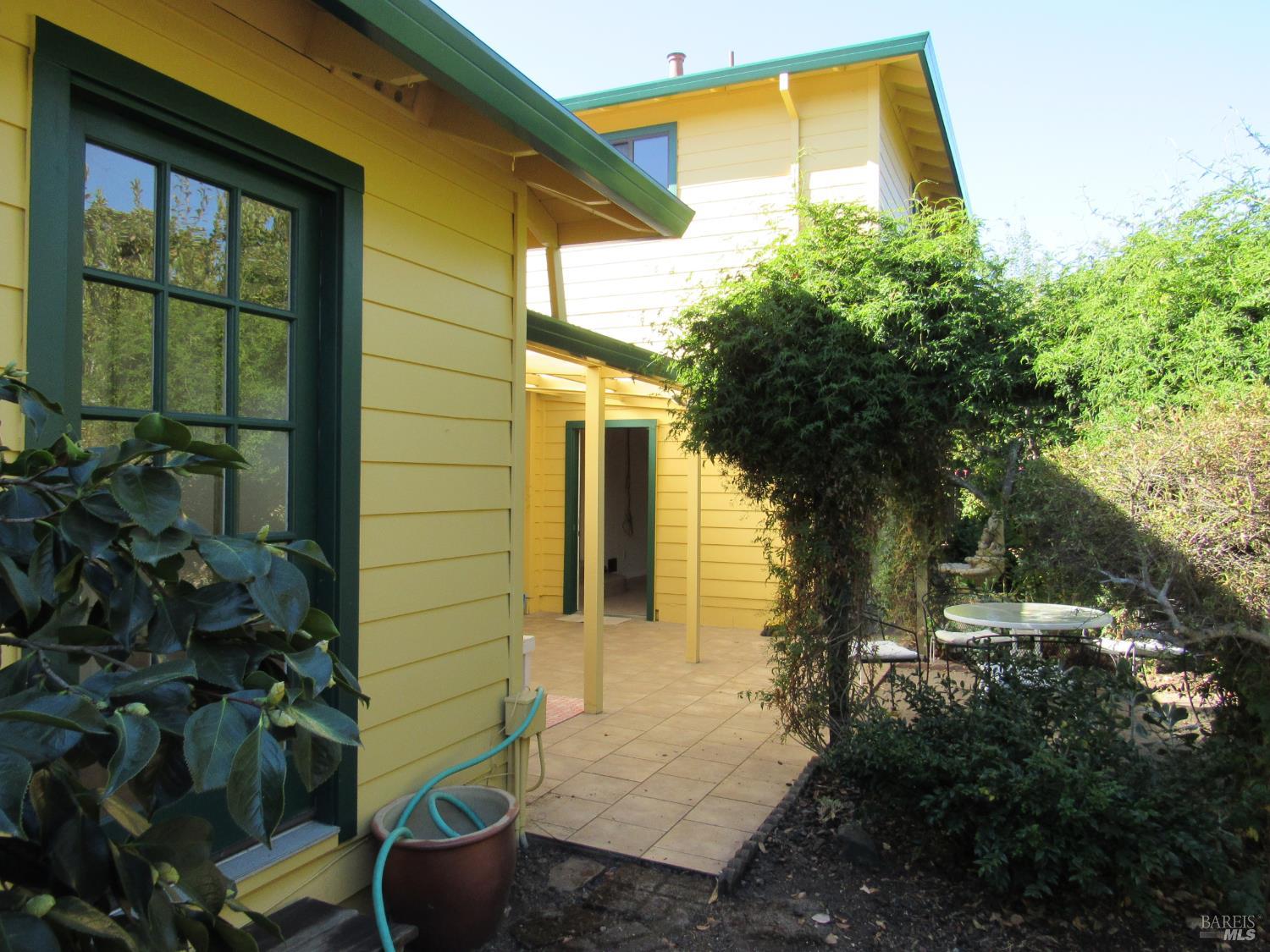 3375 Sonoma Avenue Santa Rosa CA 95405