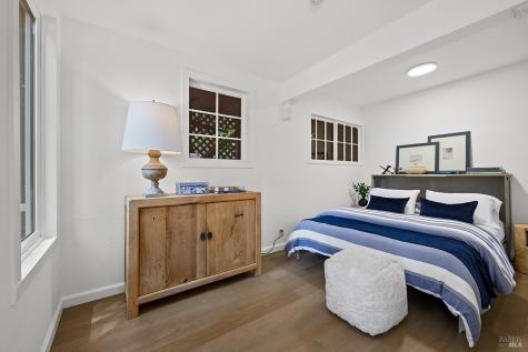 17385 Summit Avenue Guerneville CA 95446