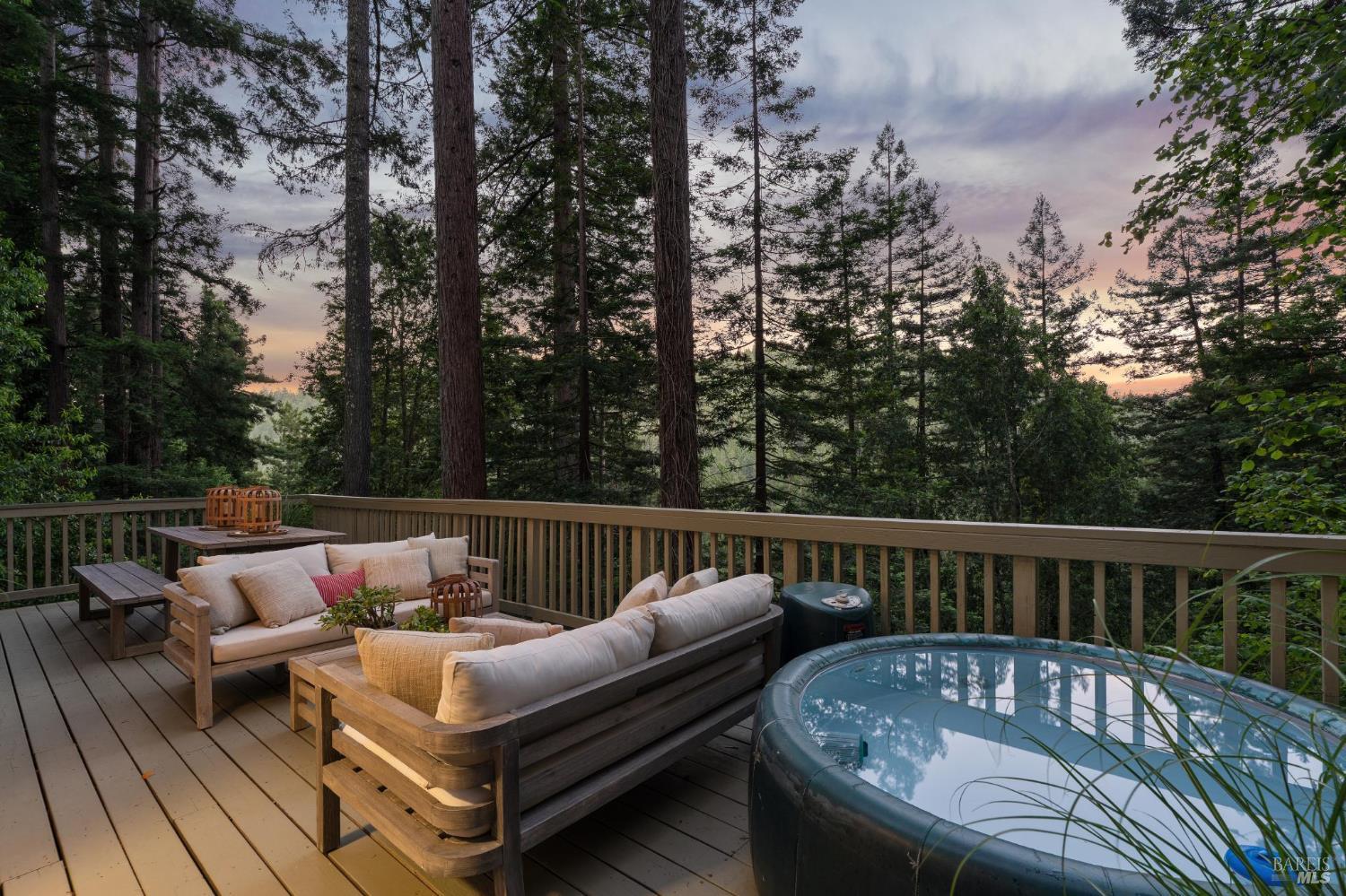 17385 Summit Avenue Guerneville CA 95446