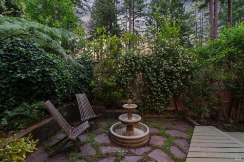 17385 Summit Avenue Guerneville CA 95446