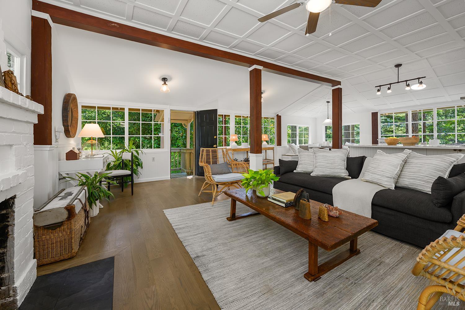 17385 Summit Avenue Guerneville CA 95446