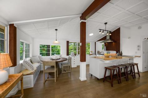 17385 Summit Avenue Guerneville CA 95446
