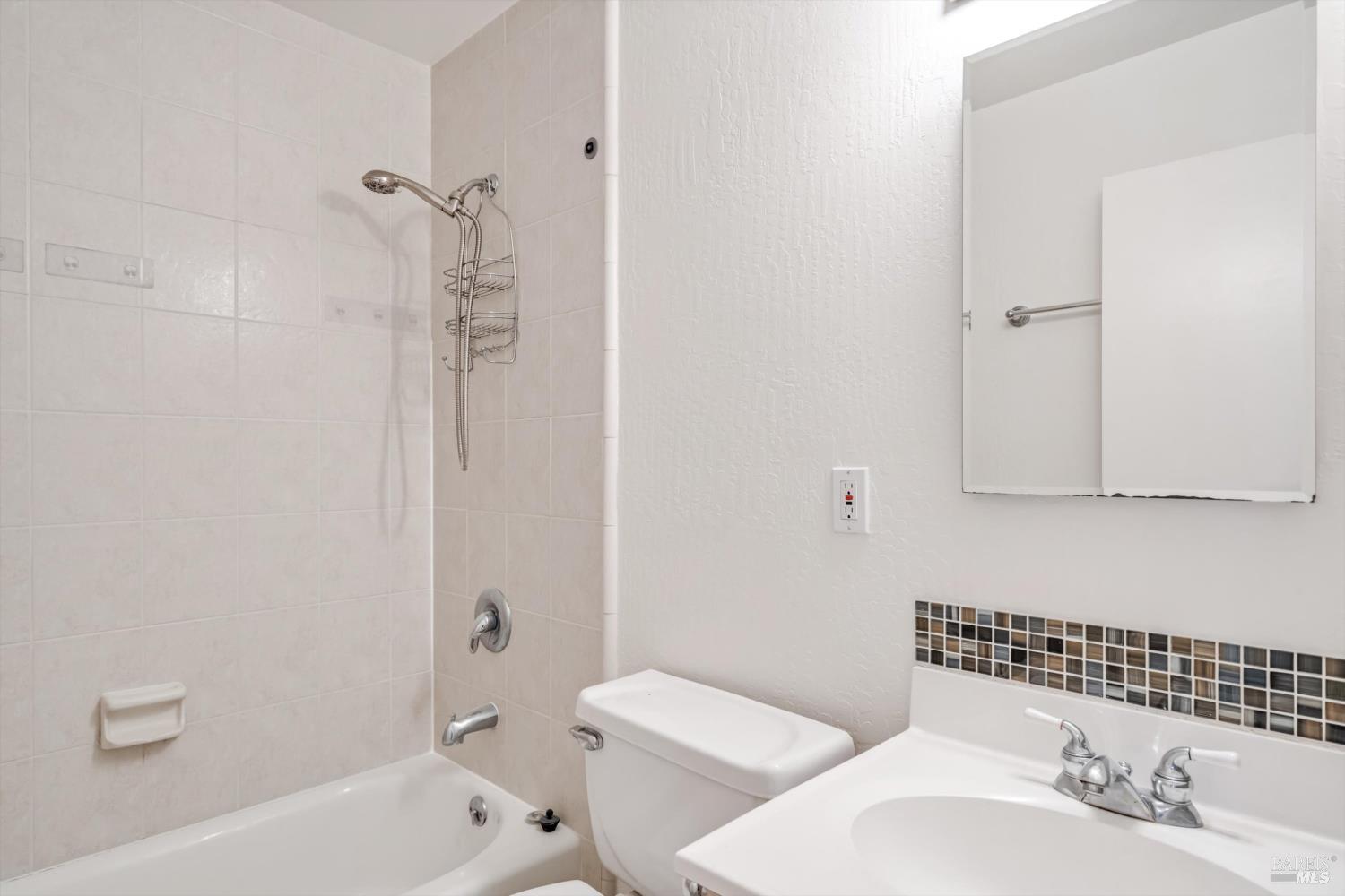 603 Rosina Court Petaluma CA 94954