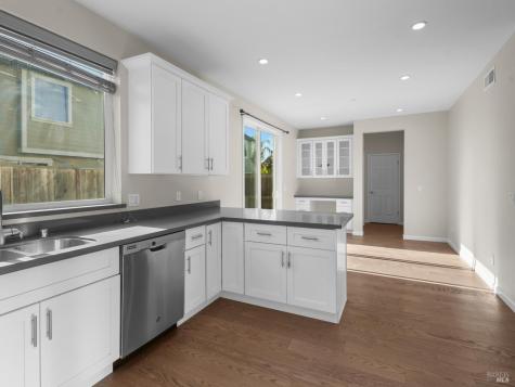 1444 Longship Lane Santa Rosa CA 95401