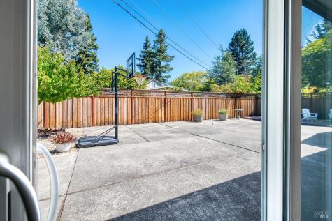 1634 Center Road Novato CA 94947