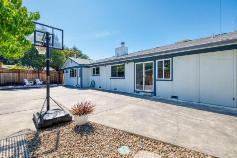 1634 Center Road Novato CA 94947