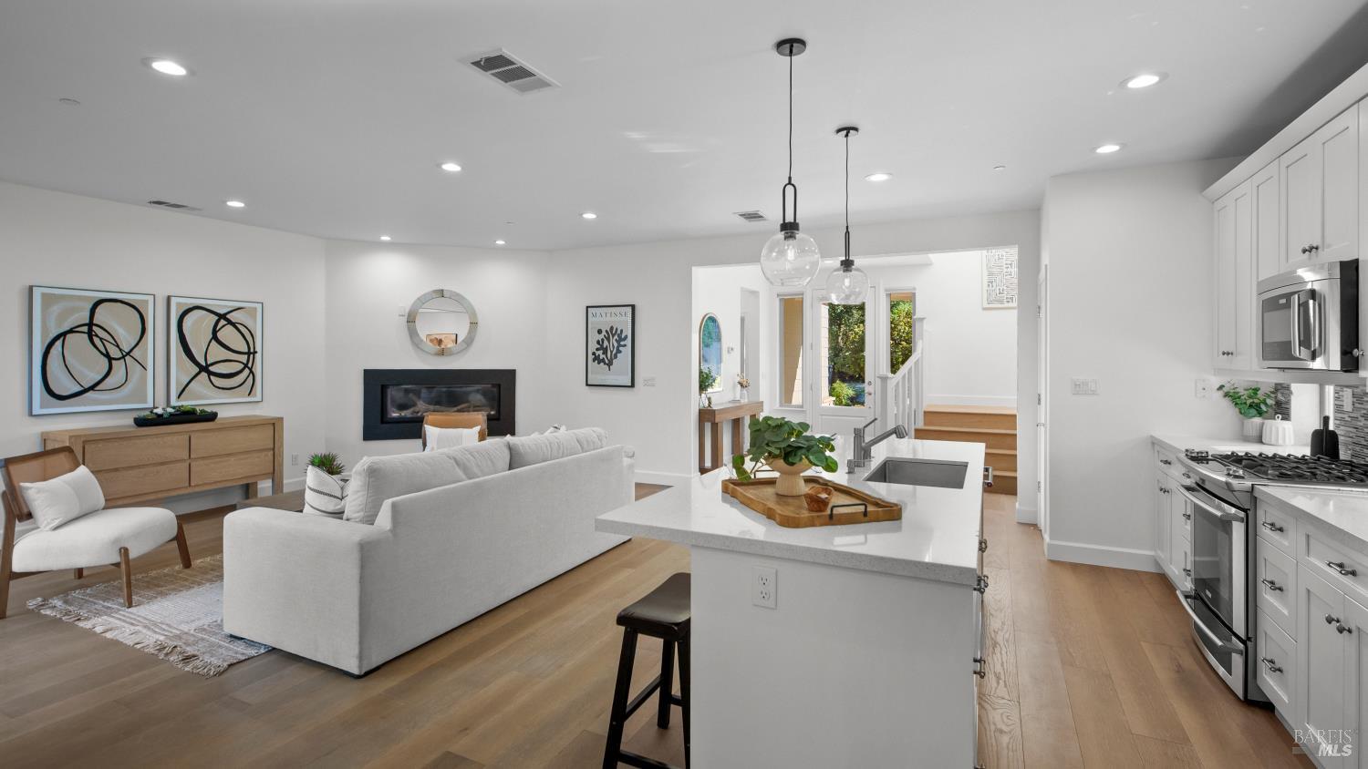 106 Waterford Terrace San Rafael CA 94903