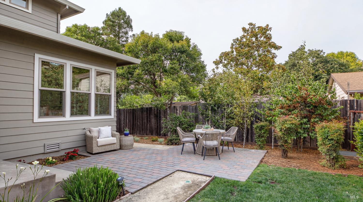 106 Waterford Terrace San Rafael CA 94903