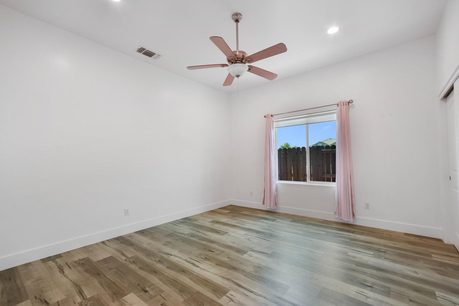 2705 Liberty Drive Woodland CA 95776