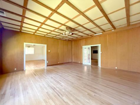 32757 Highway 128 Highway Cloverdale CA 95425