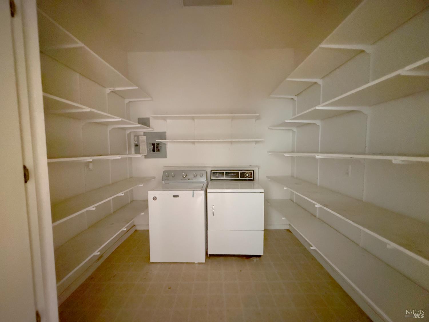 32757 Highway 128 Highway Cloverdale CA 95425