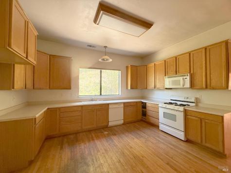 32757 Highway 128 Highway Cloverdale CA 95425