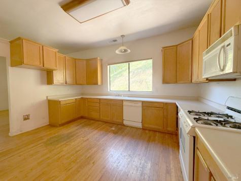 32757 Highway 128 Highway Cloverdale CA 95425