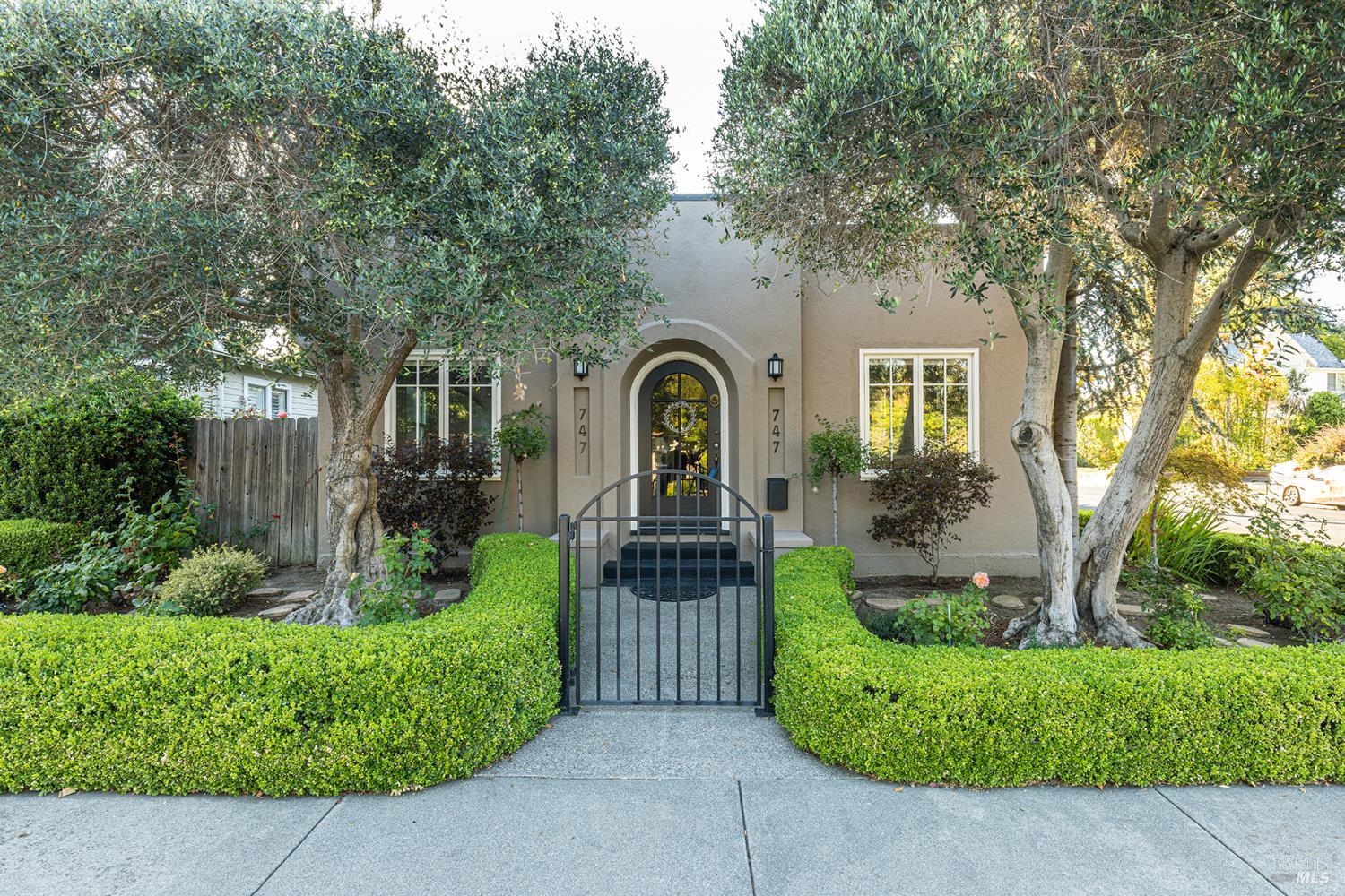 747 Seymour Street Napa CA 94559
