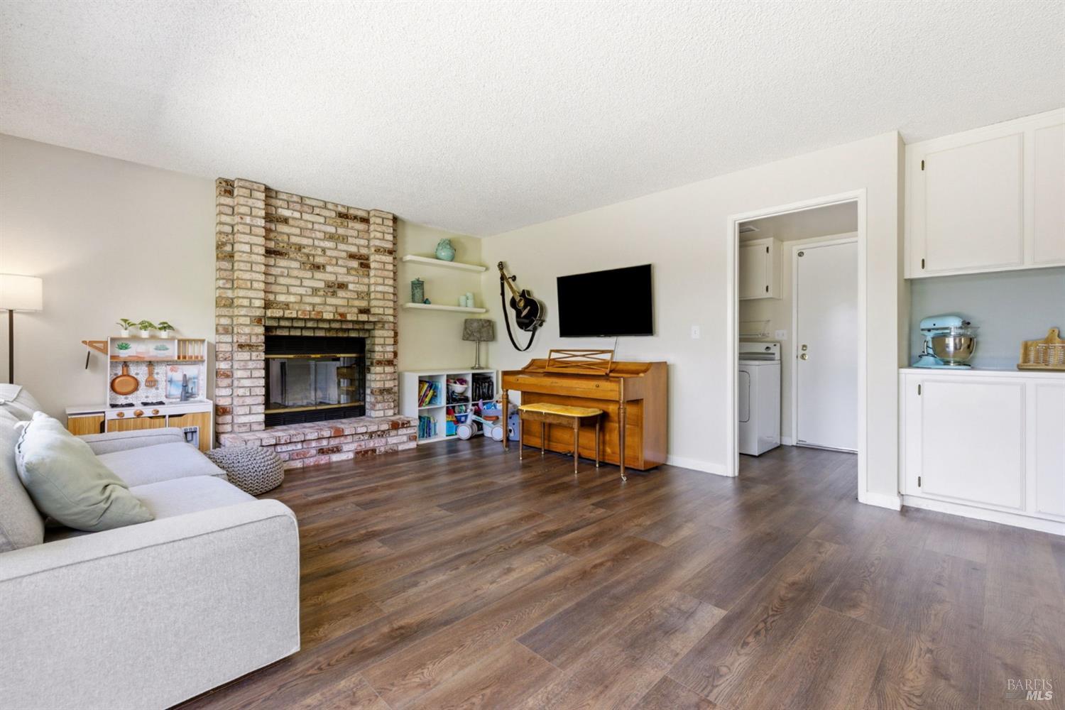 1306 Rebecca Drive Suisun City CA 94585