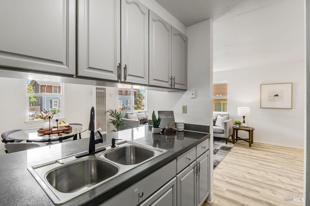 17 Parrott Street Vallejo CA 94590