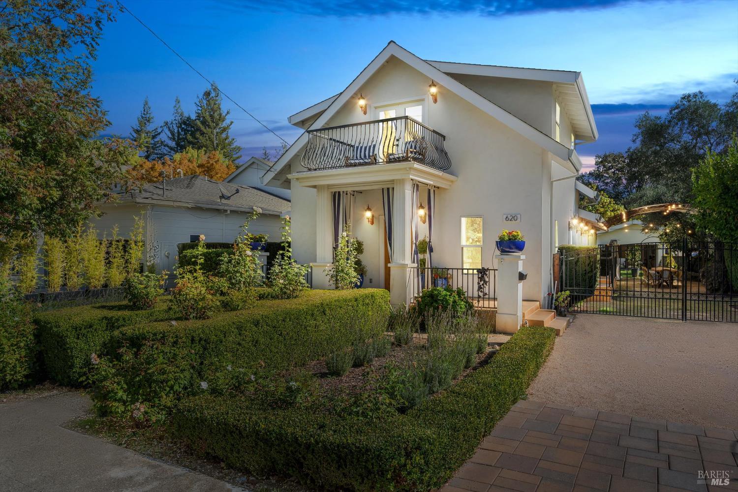 620 Brown Street Healdsburg CA 95448