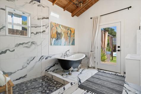 620 Brown Street Healdsburg CA 95448