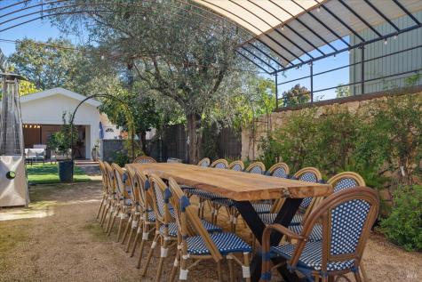 620 Brown Street Healdsburg CA 95448