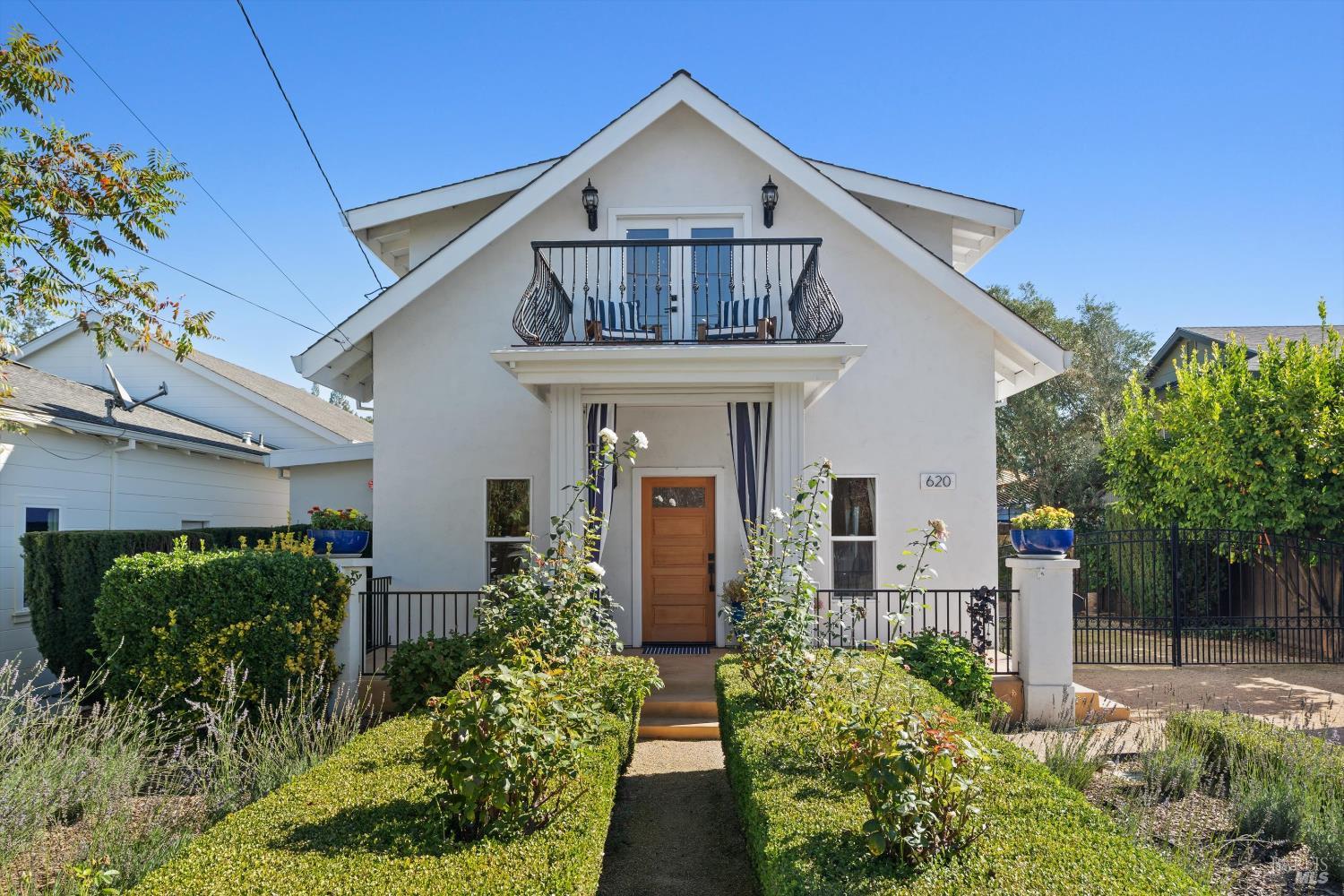 620 Brown Street Healdsburg CA 95448