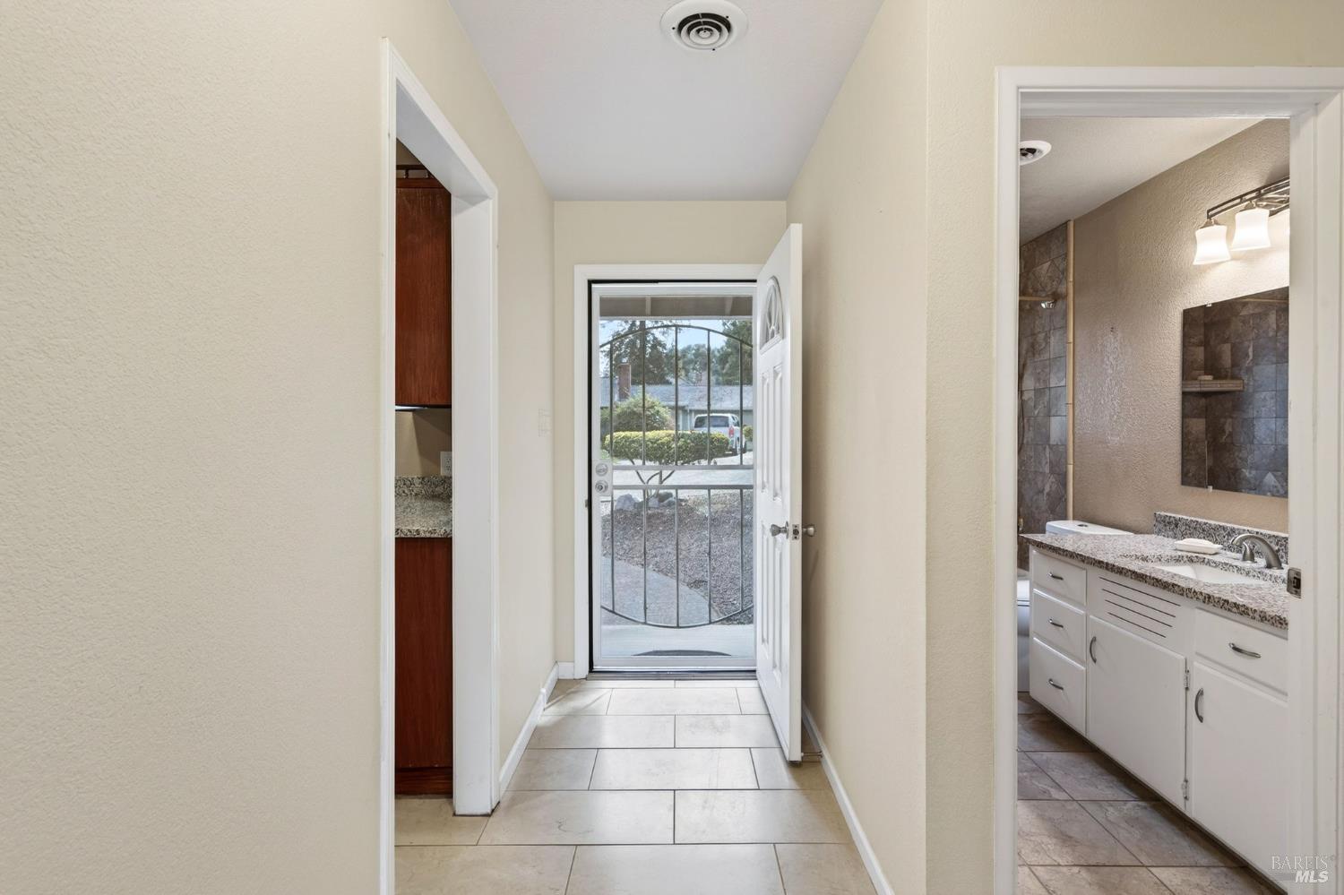 1580 Glenwood Drive Ukiah CA 95482
