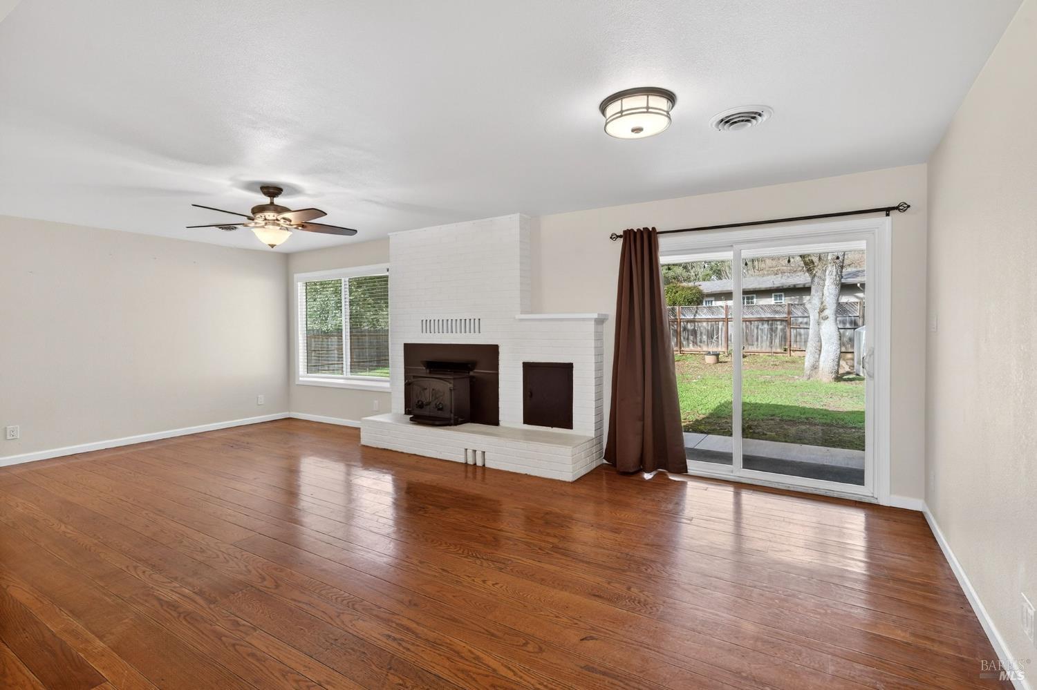 1580 Glenwood Drive Ukiah CA 95482