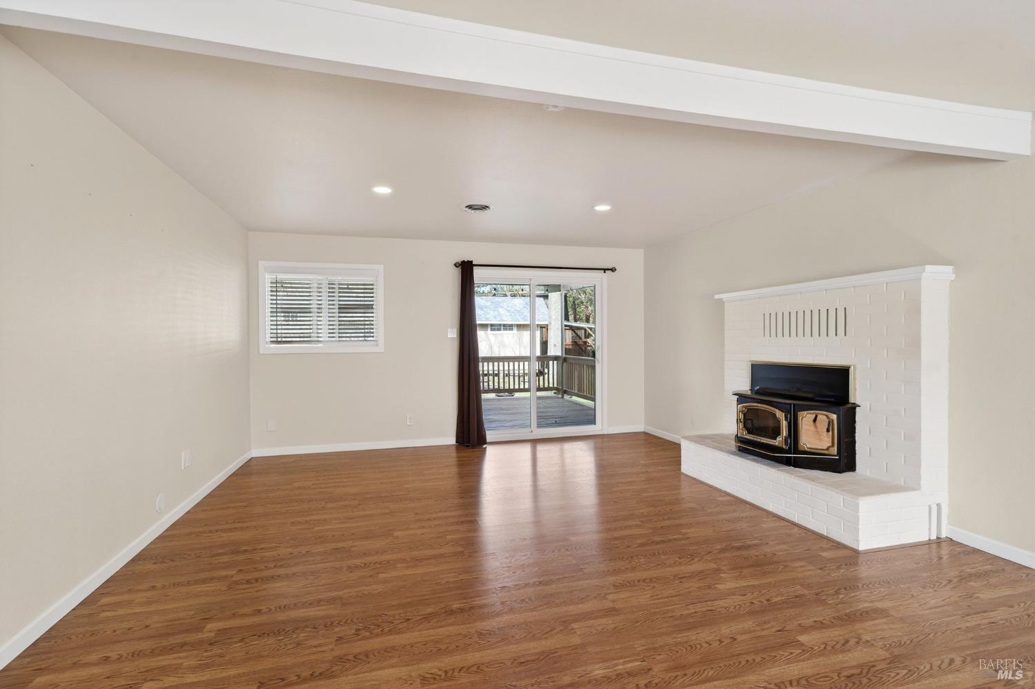 1580 Glenwood Drive Ukiah CA 95482