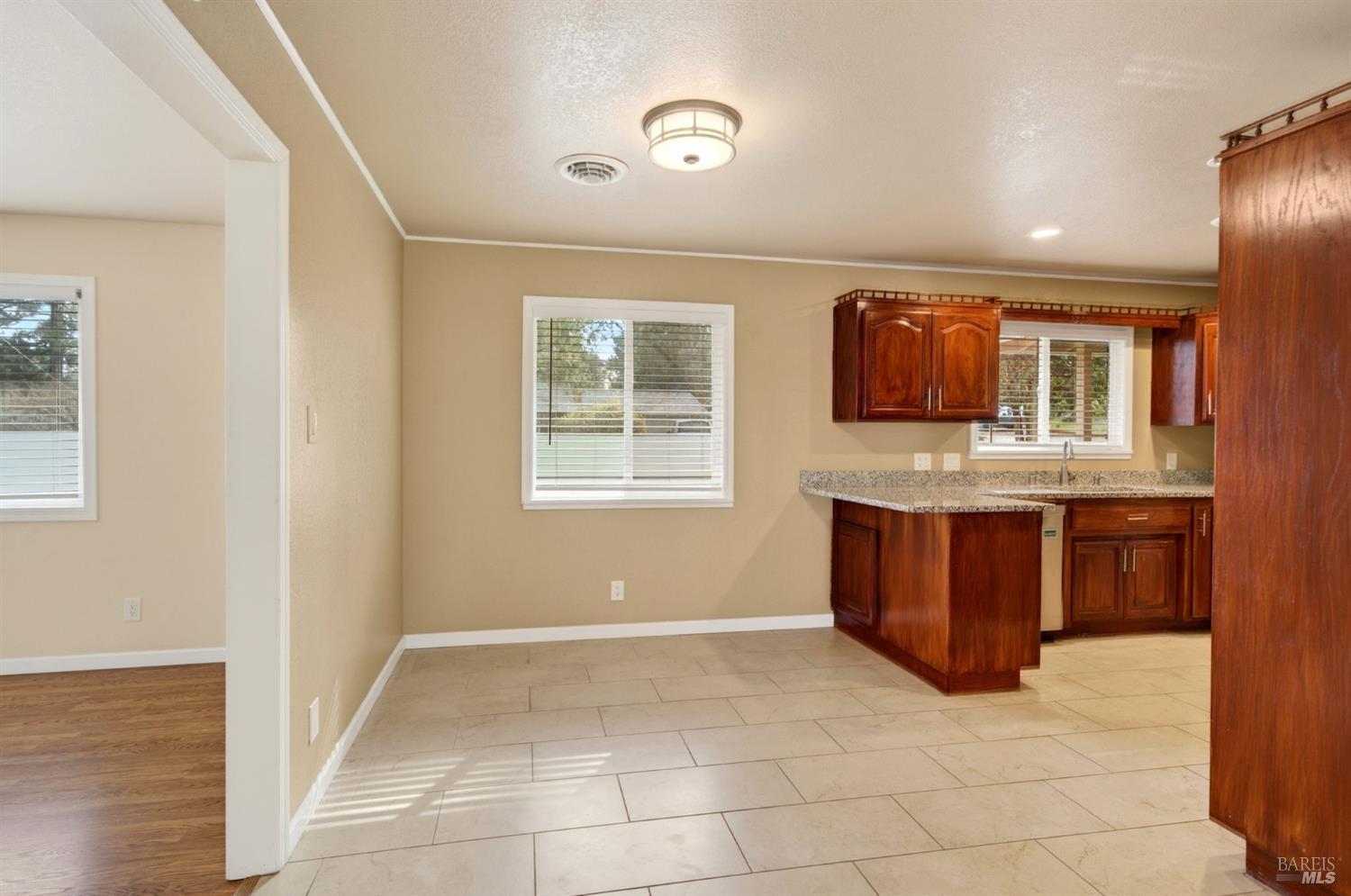 1580 Glenwood Drive Ukiah CA 95482