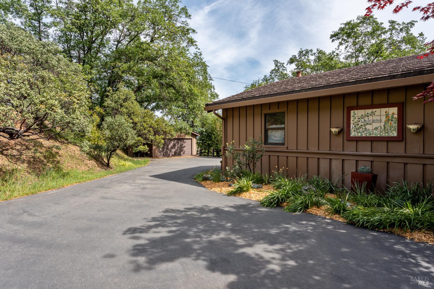 308 Jefferson Lane Ukiah CA 95482