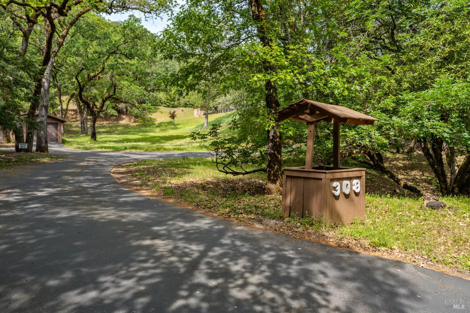 308 Jefferson Lane Ukiah CA 95482