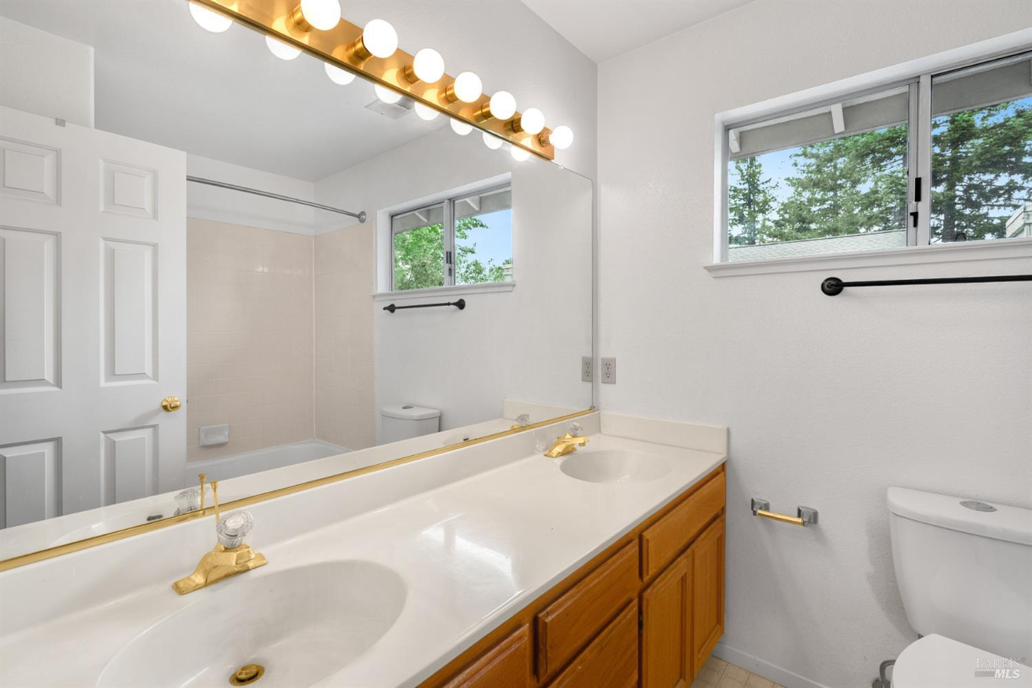 2319 Jennings Avenue Santa Rosa CA 95401