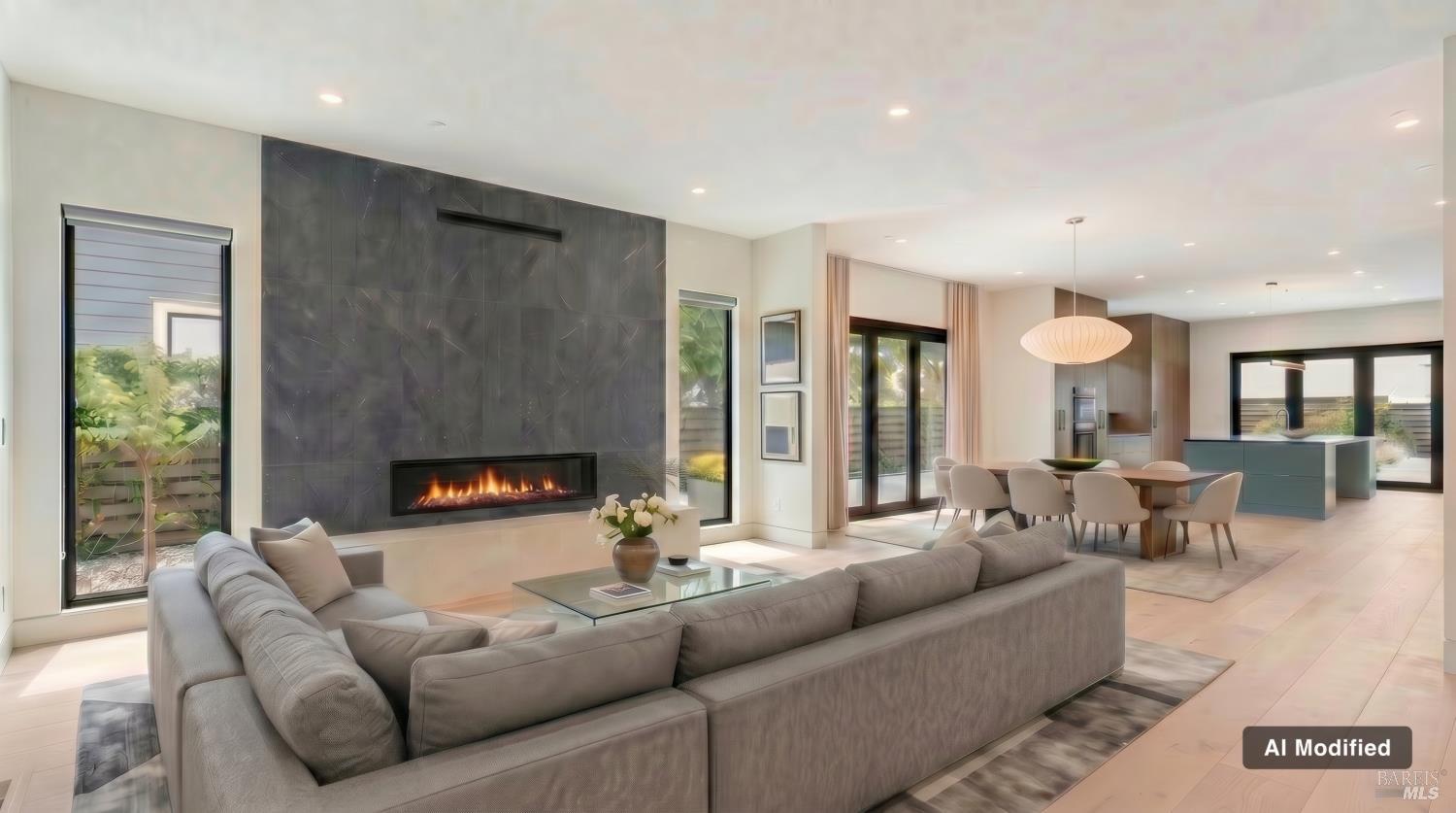 983 Grove Street Healdsburg CA 95448