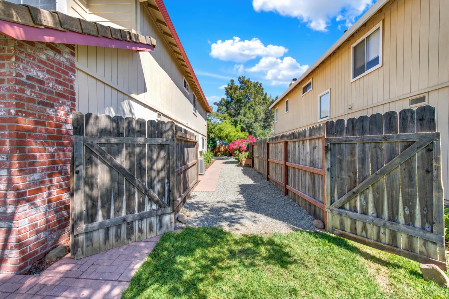 443 Yale Avenue Vacaville CA 95687