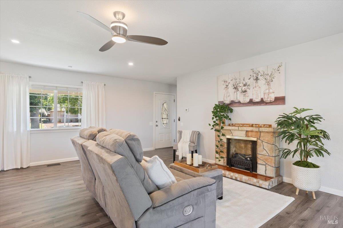 190 Olympic Circle Vacaville CA 95687