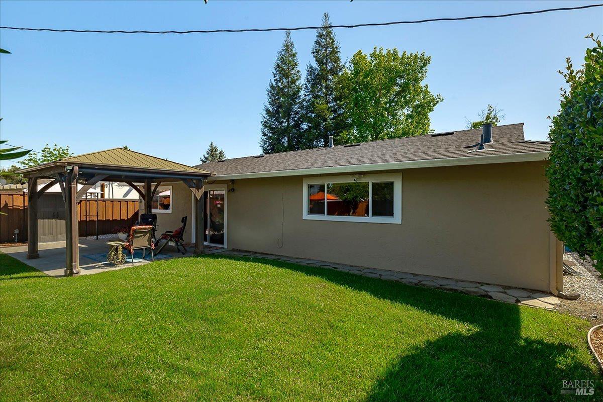 190 Olympic Circle Vacaville CA 95687
