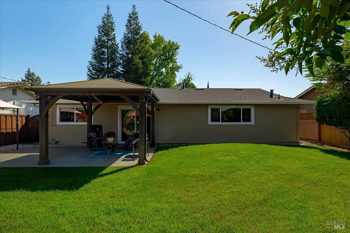 190 Olympic Circle Vacaville CA 95687