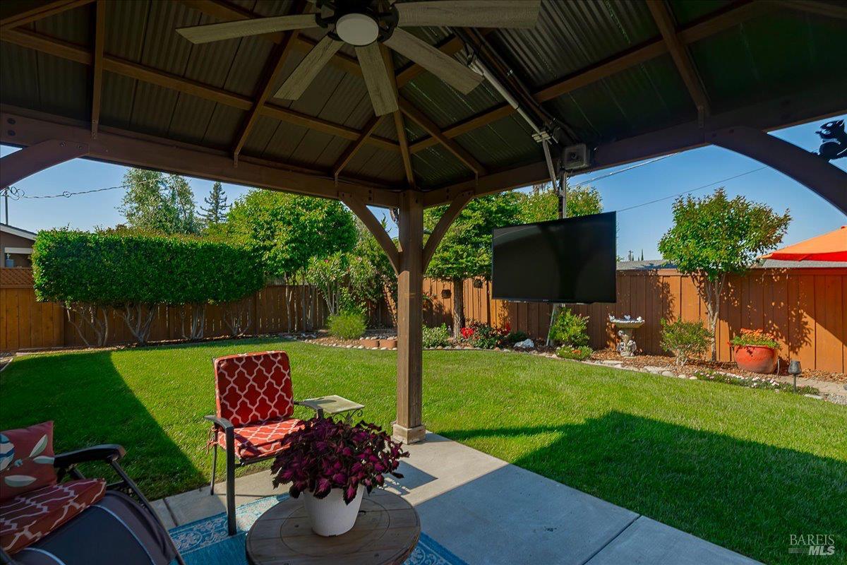 190 Olympic Circle Vacaville CA 95687
