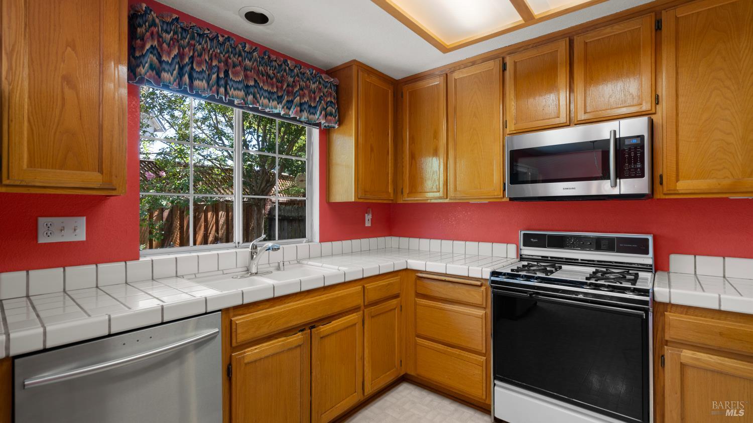 950 Wright Street Santa Rosa CA 95404