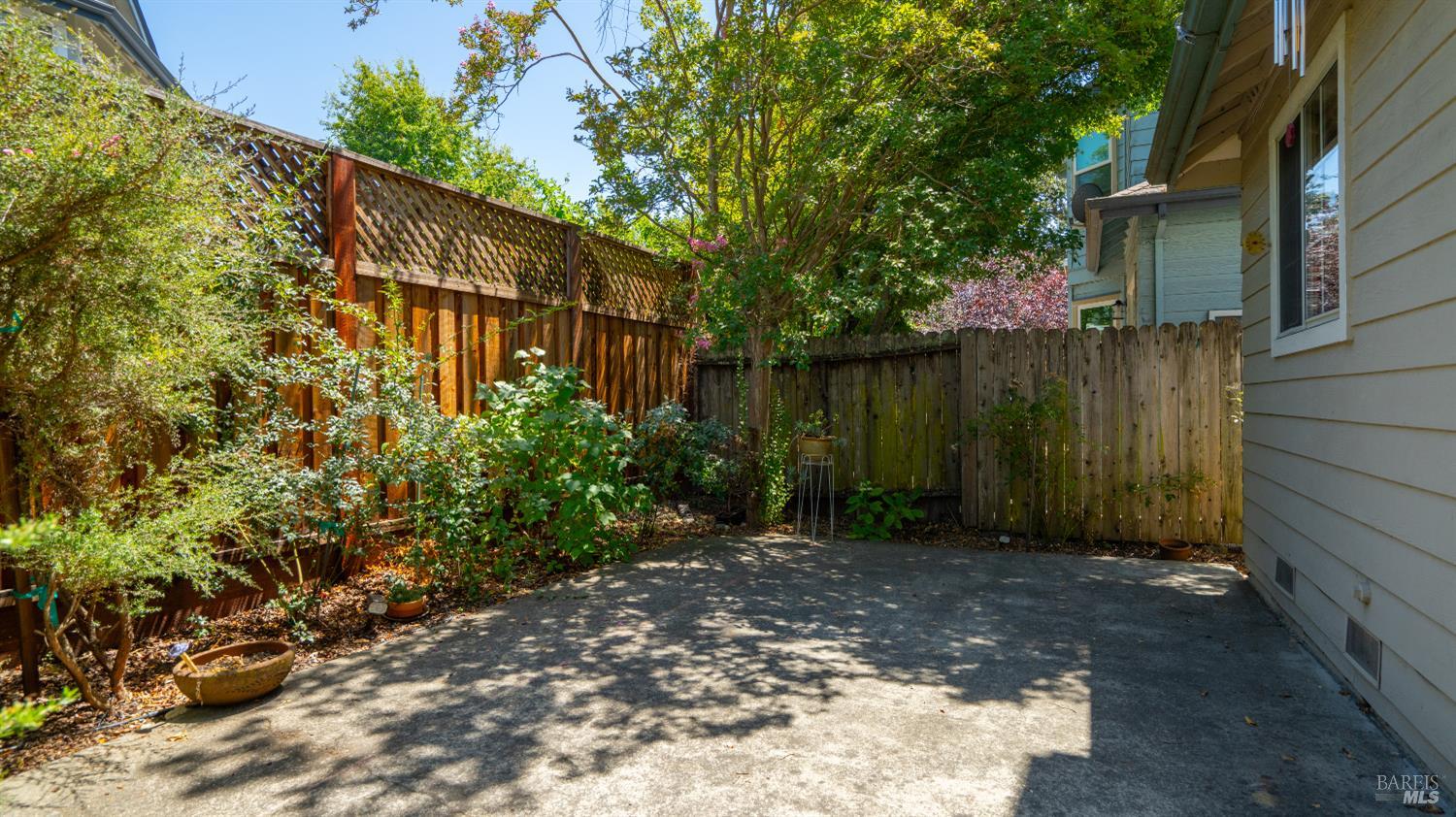 950 Wright Street Santa Rosa CA 95404