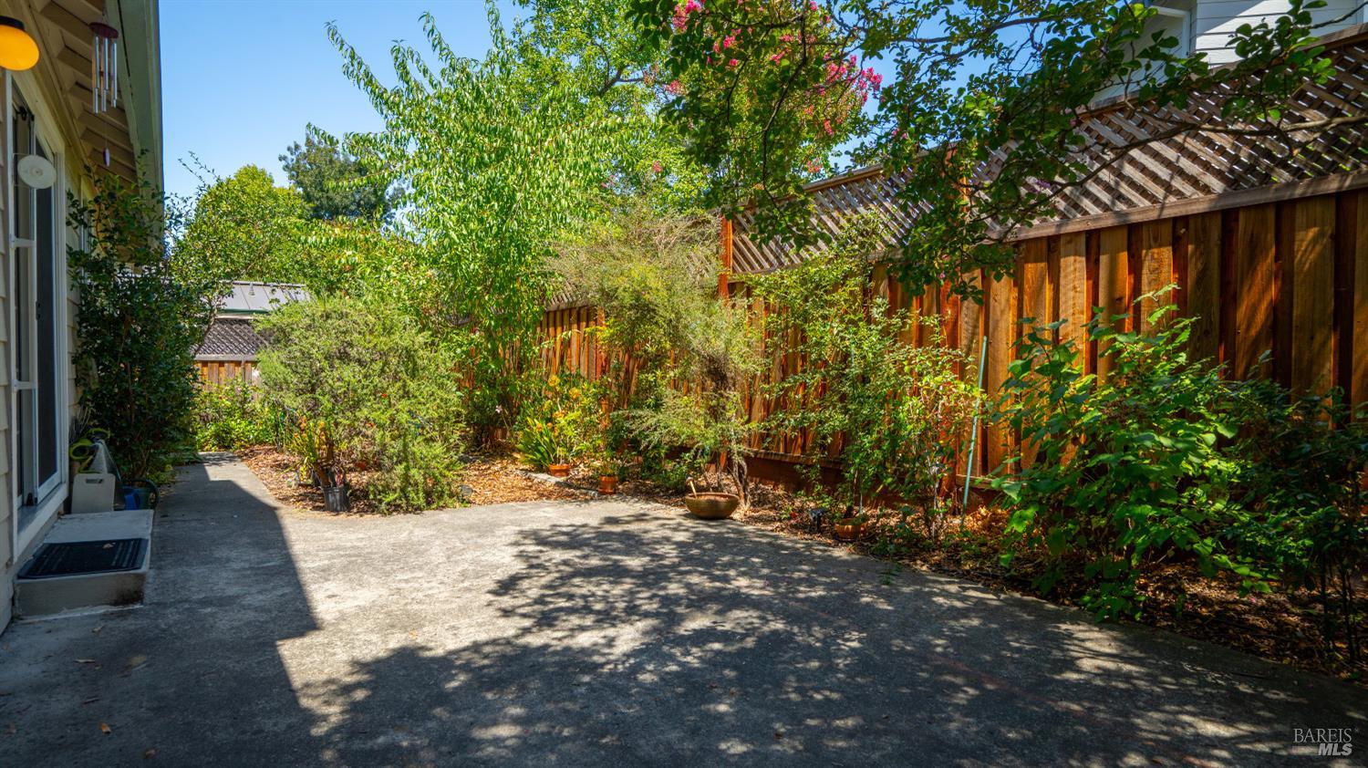 950 Wright Street Santa Rosa CA 95404