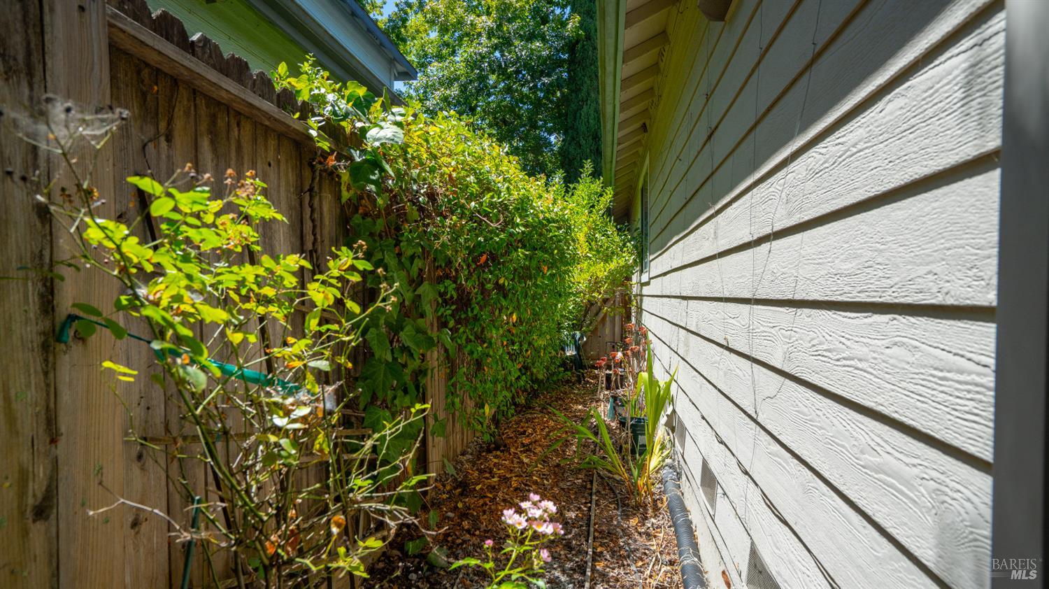 950 Wright Street Santa Rosa CA 95404