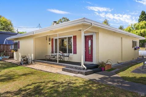 6450 Packing House Road Forestville CA 95436