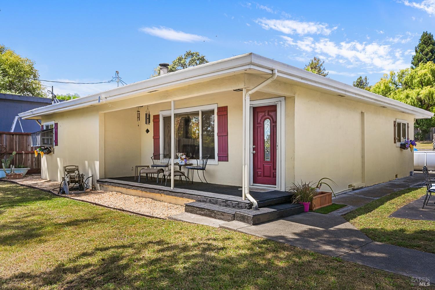 6450 Packing House Road Forestville CA 95436