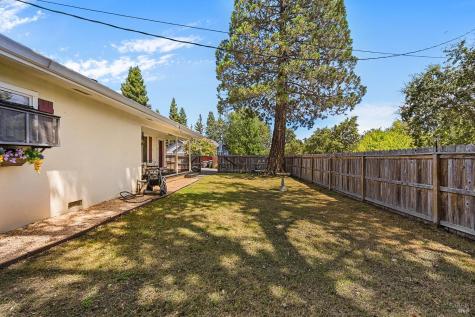 6450 Packing House Road Forestville CA 95436