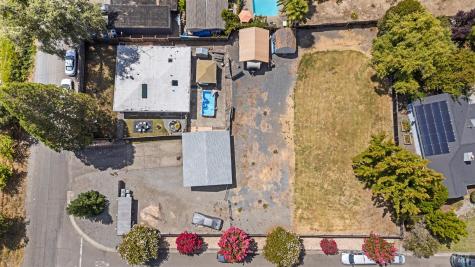 6450 Packing House Road Forestville CA 95436
