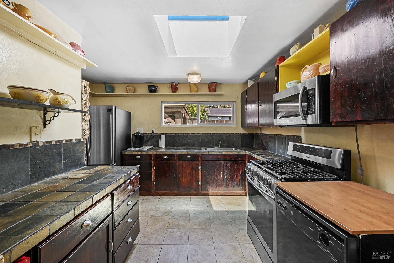 6450 Packing House Road Forestville CA 95436