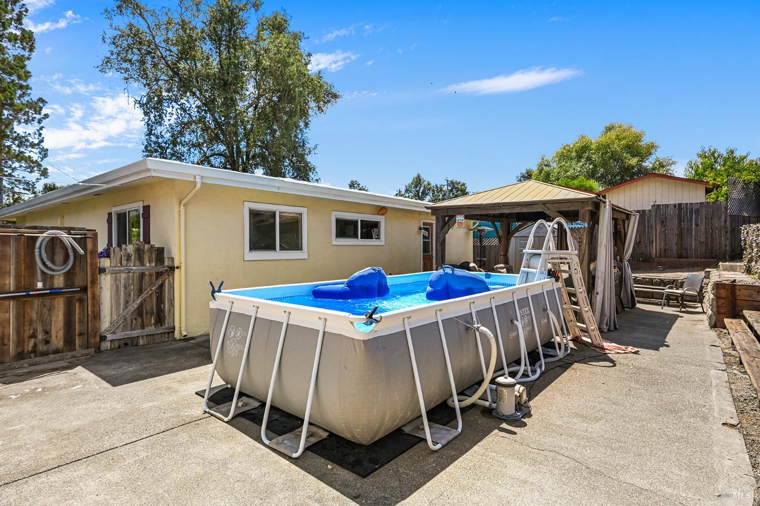 6450 Packing House Road Forestville CA 95436