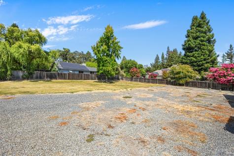 6450 Packing House Road Forestville CA 95436