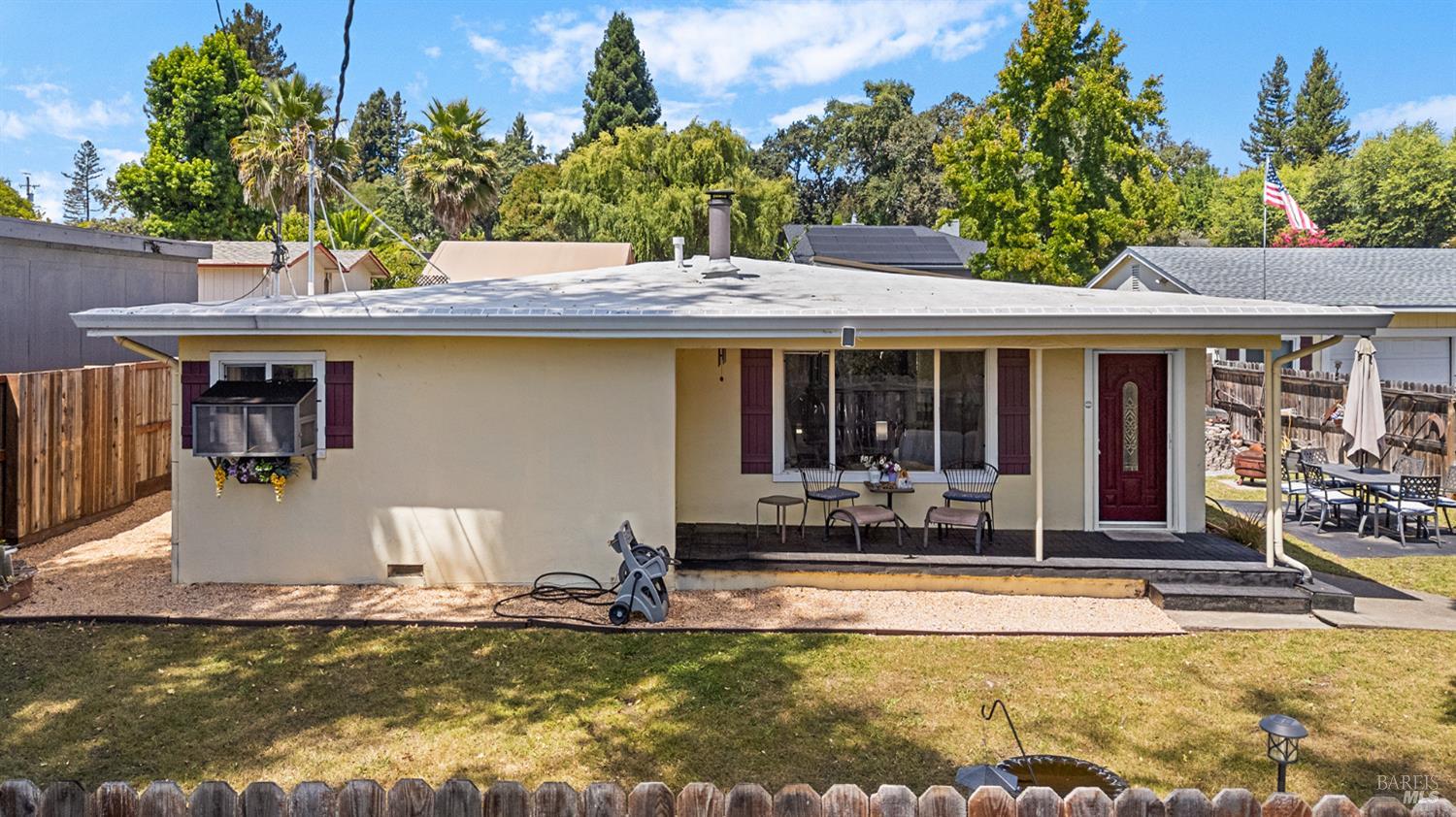 6450 Packing House Road Forestville CA 95436